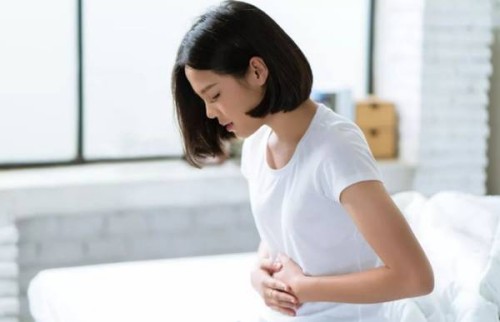 女性绝经的症状有哪些？如何判断自己是否已经进入绝经期？